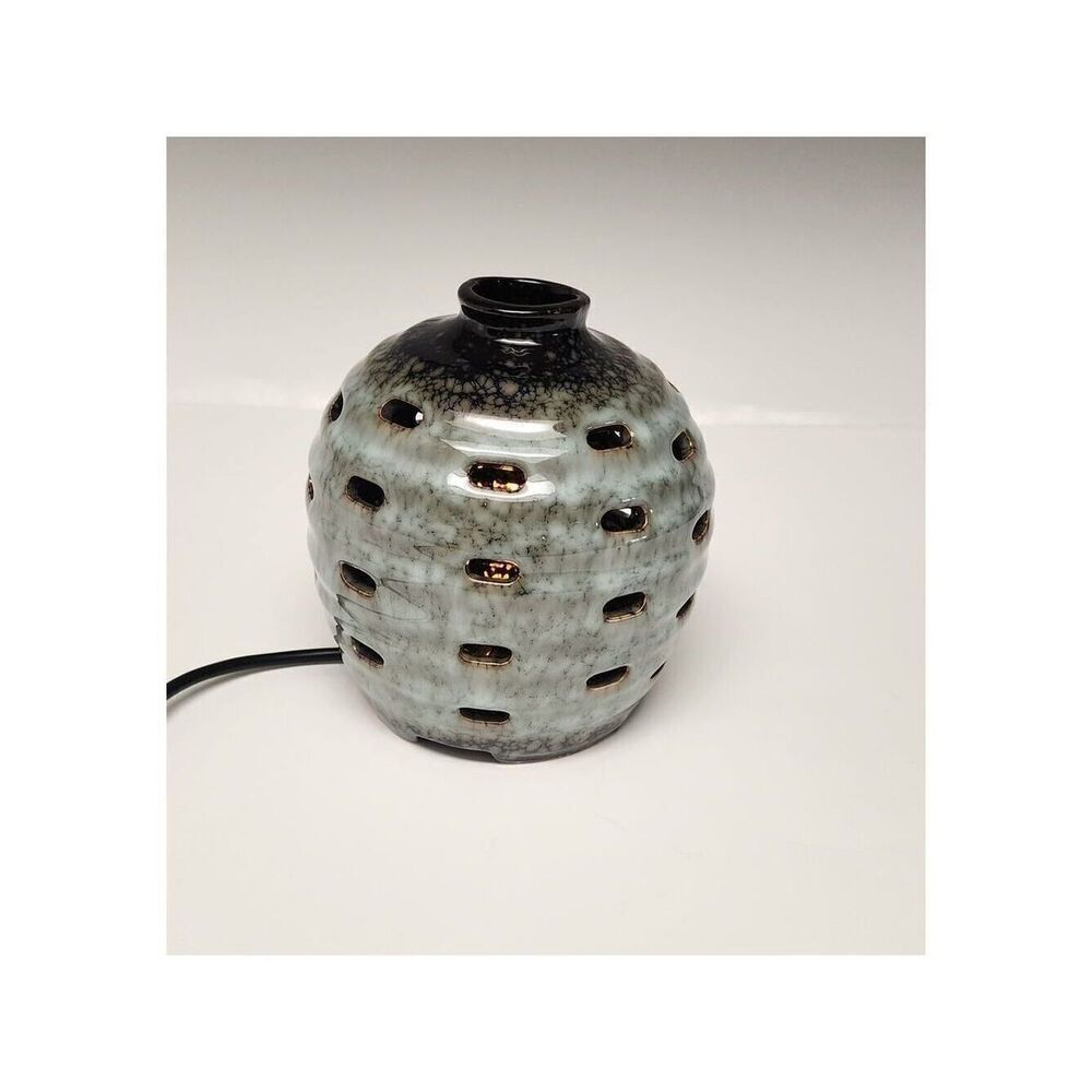 WESTINGHOUSE Scenterrific Fragrance Warmer Simulates A Warm Candle Glow